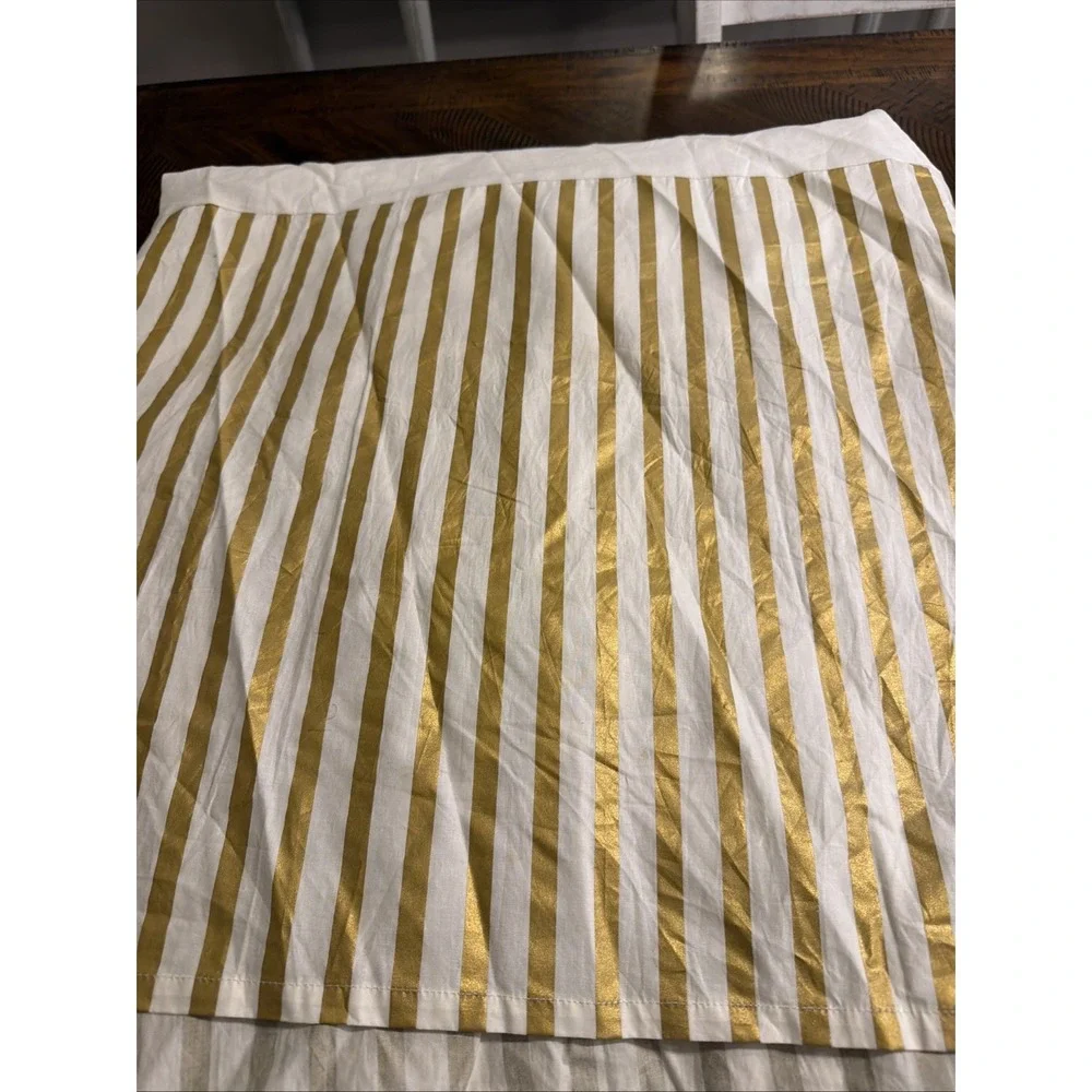 Pottery Barn Teen  Full Emily & Merrit Gold stripe Metallic Dust Ruffle 2 Shams